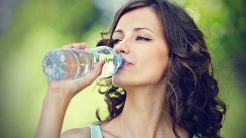 woman-with-bottle-of-water